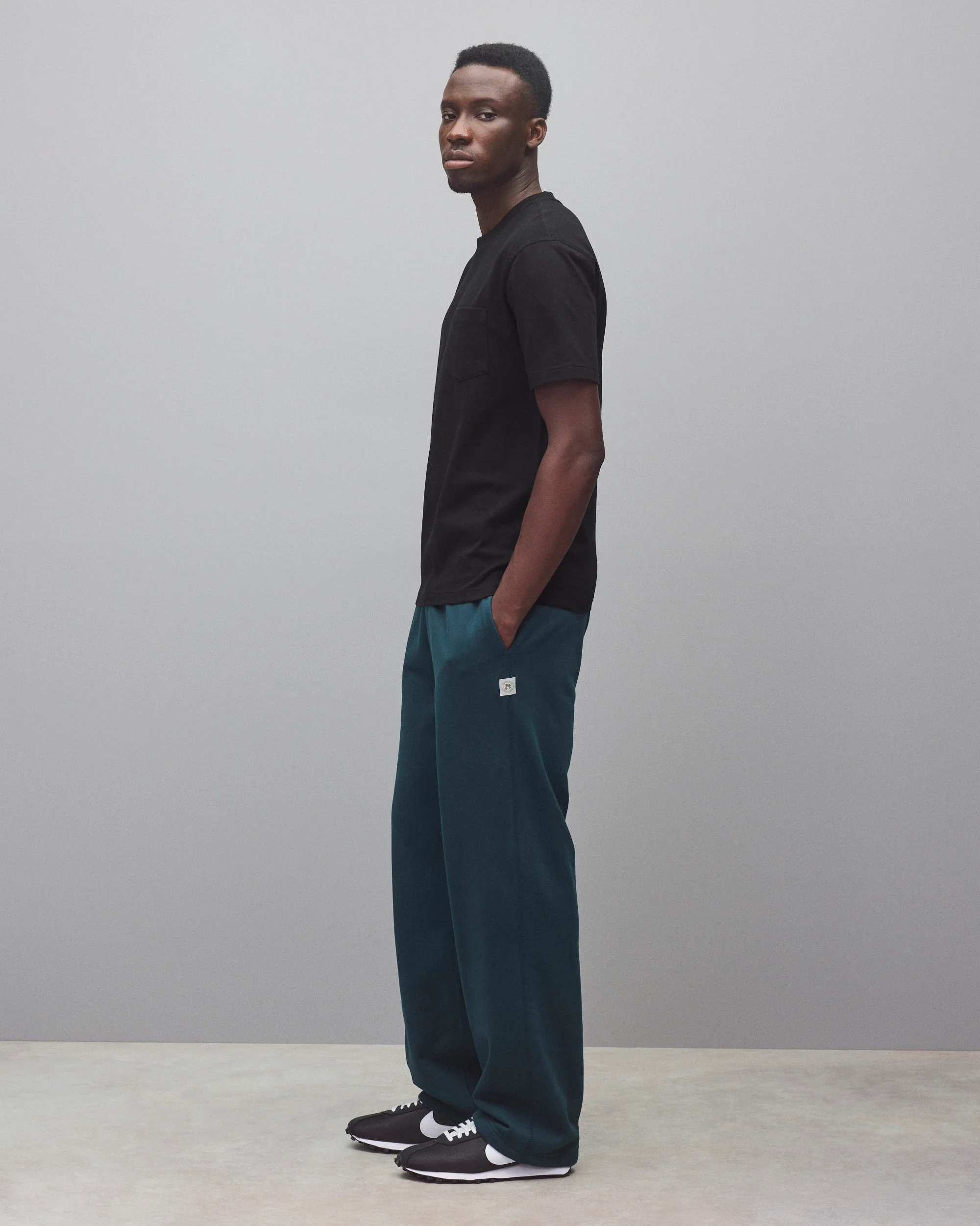 Midweight Jersey Standard Pocket T-Shirt - Image 4
