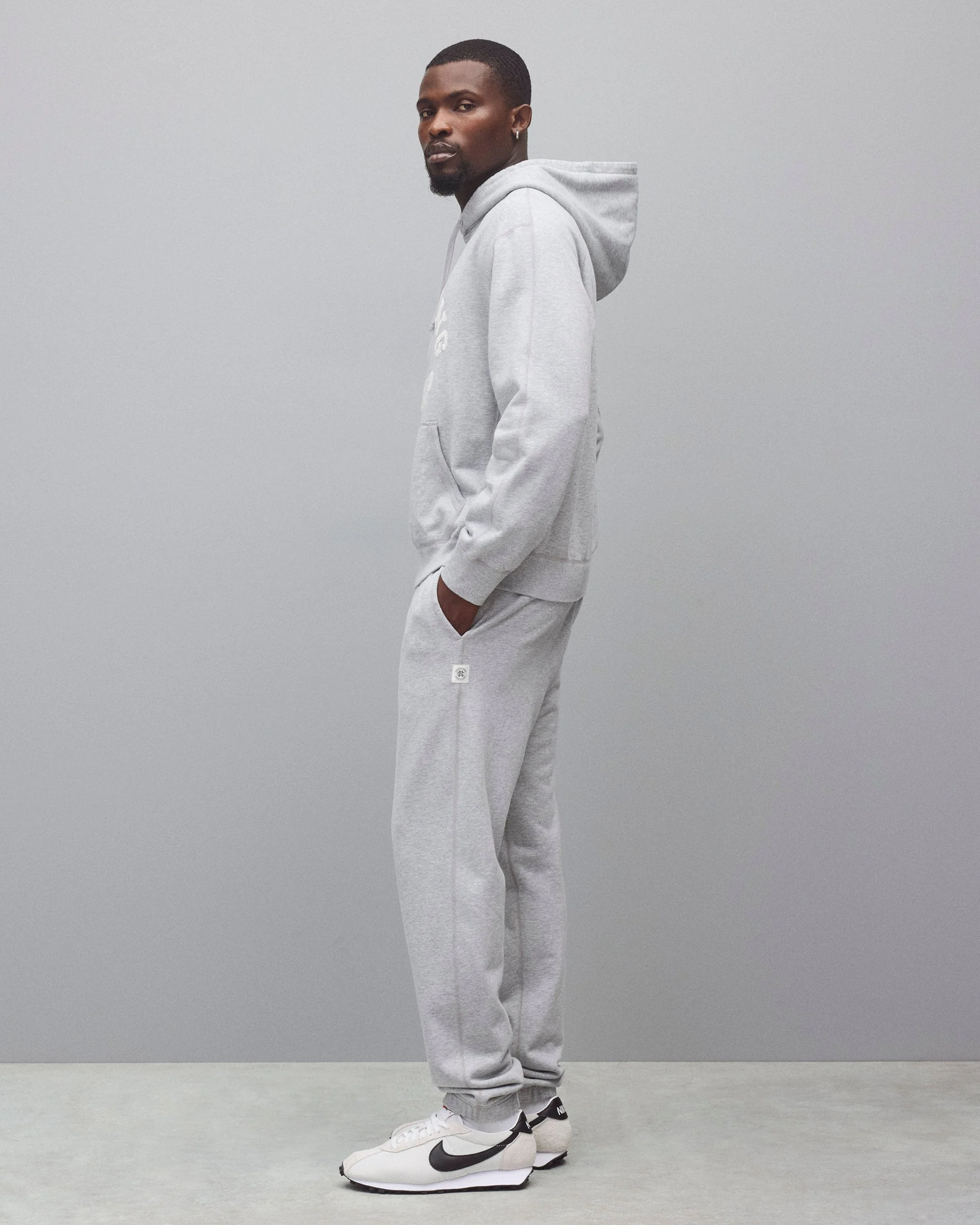 Midweight Terry Arch Logo Standard Hoodie - Image 4