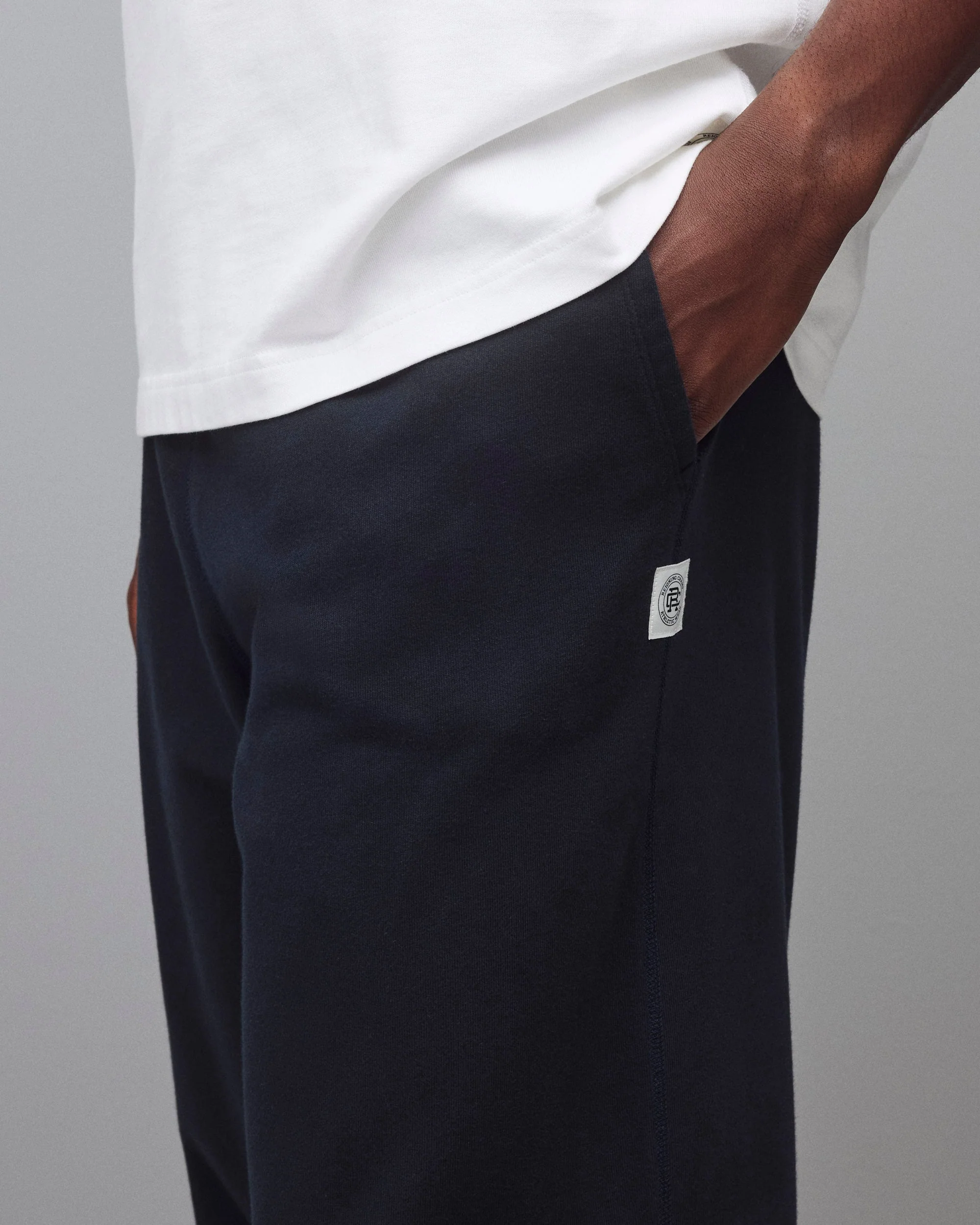 Midweight Terry Relaxed Cuffed Sweatpant - Image 6